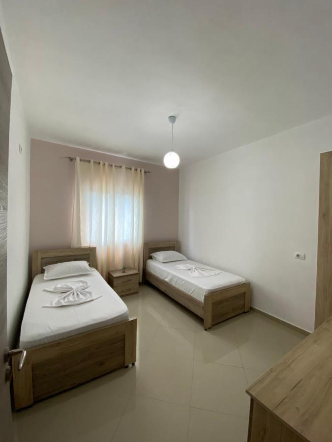 Hotel Andrea Sarande Exterior photo