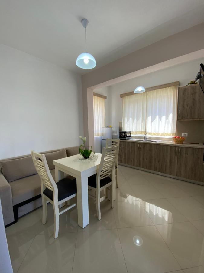 Hotel Andrea Sarande Exterior photo