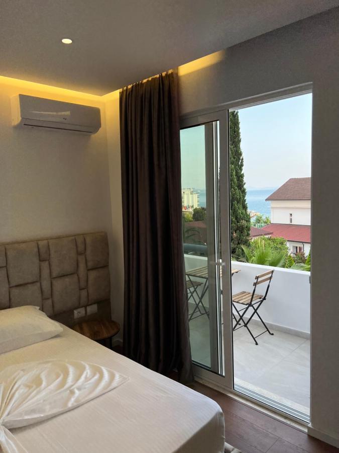 Hotel Andrea Sarande Exterior photo